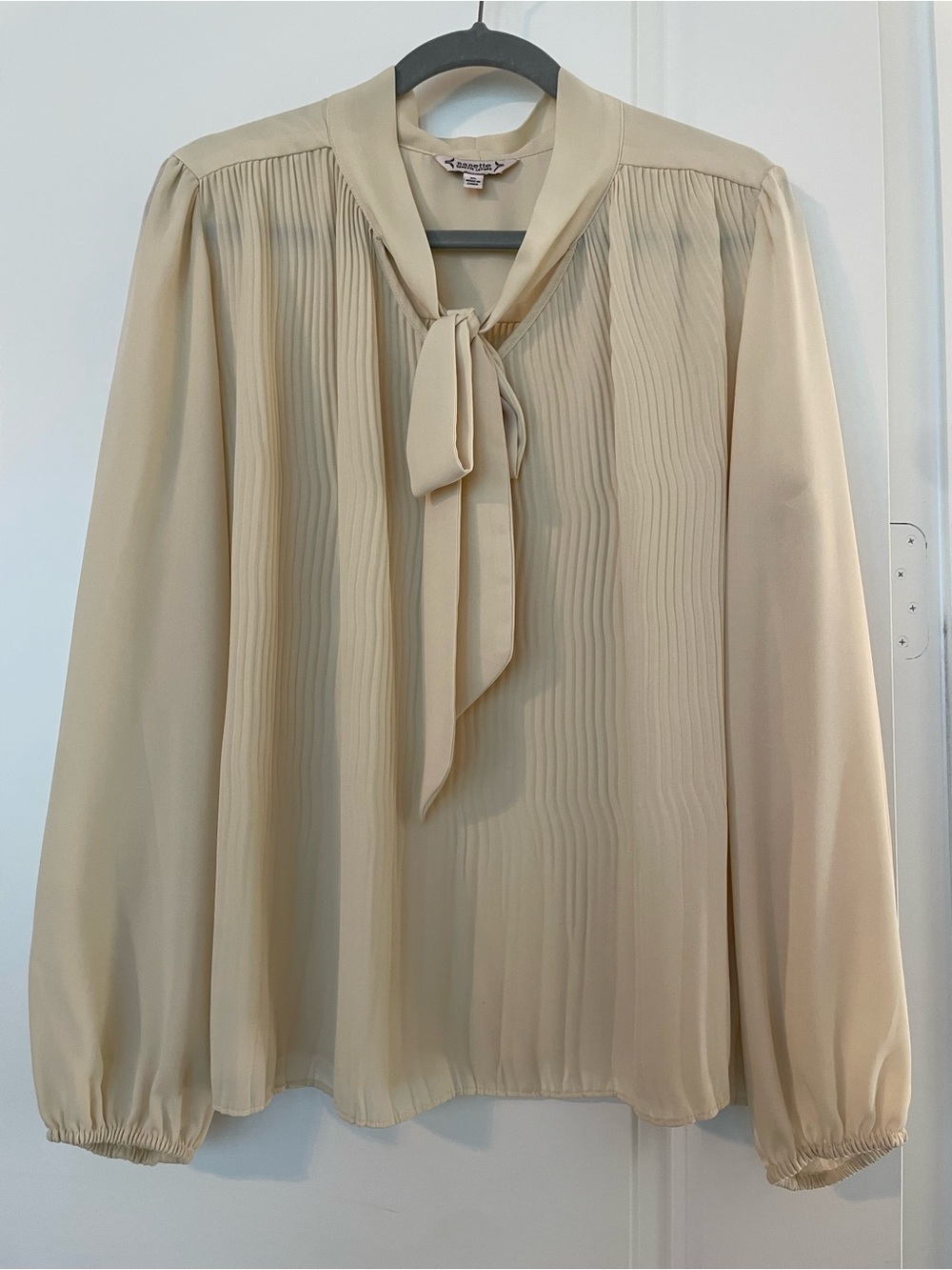 Nanette Lepore Light Beige Pleated Tie-Neck Blouse